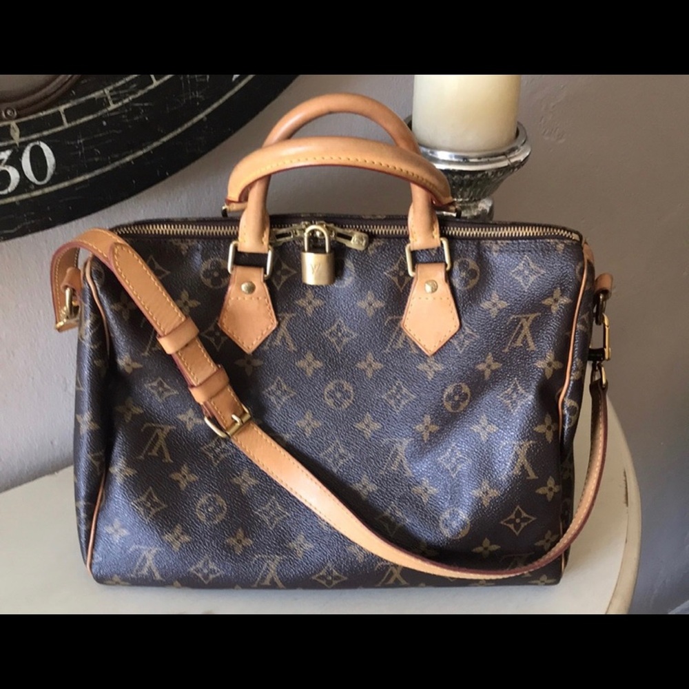 *SOLD* Lv bandouliere 30 in monogram *Trade Only*
